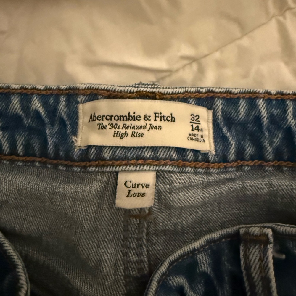 A&F Curve love Jeans